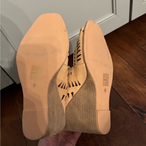 Jeffrey Campbell Rodillo Cutout Hi Wedge Peep Sandals Nude Size 9 - Picture 8 of 10